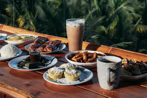 The best 10 restaurants and places to eat in Dumaguete City.